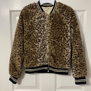 Faux Fur Leopard Zip-Up Jacket Size M (7/8)
